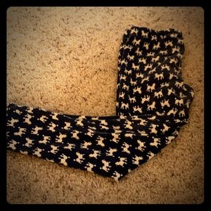 Pants worn but still adorable